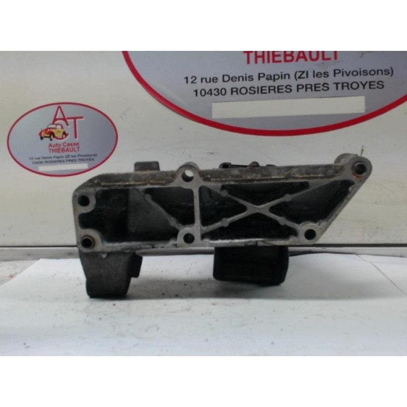 Support moteur IVECO  d’occasion