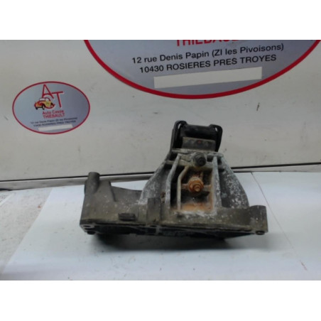 Support moteur IVECO  d’occasion
