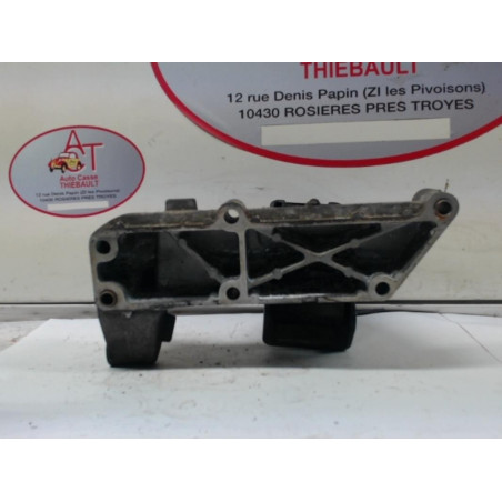 Support moteur IVECO  d’occasion