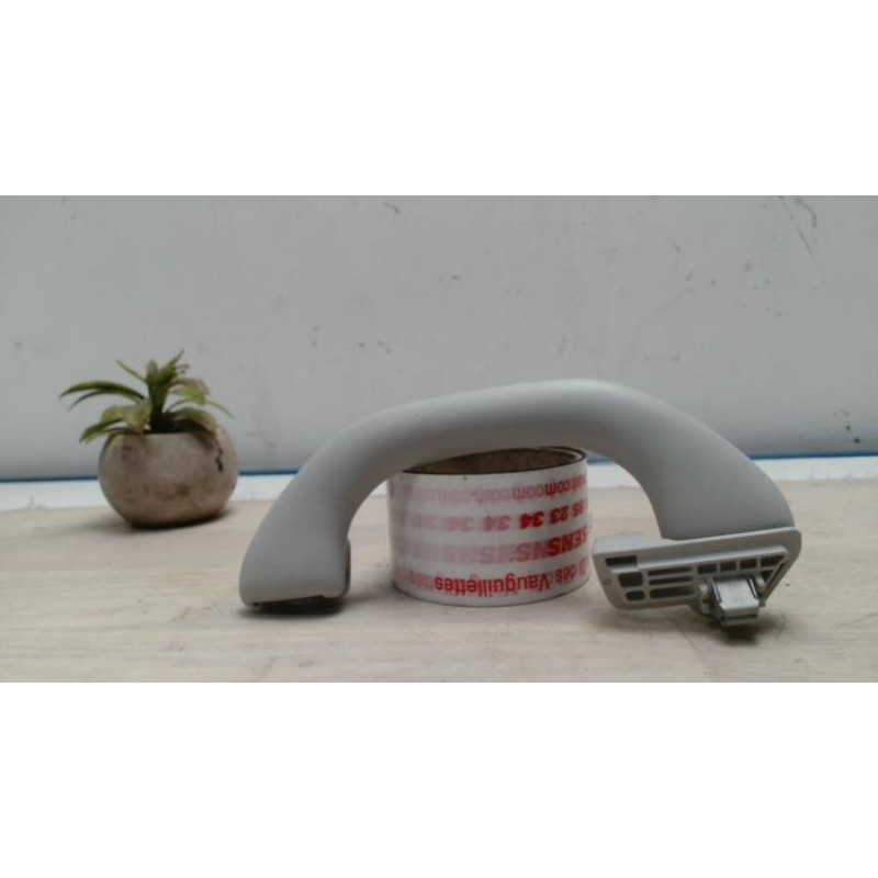 Poignee de maintien arriere gauche VOLKSWAGEN POLO 5 PHASE 2 d’occasion