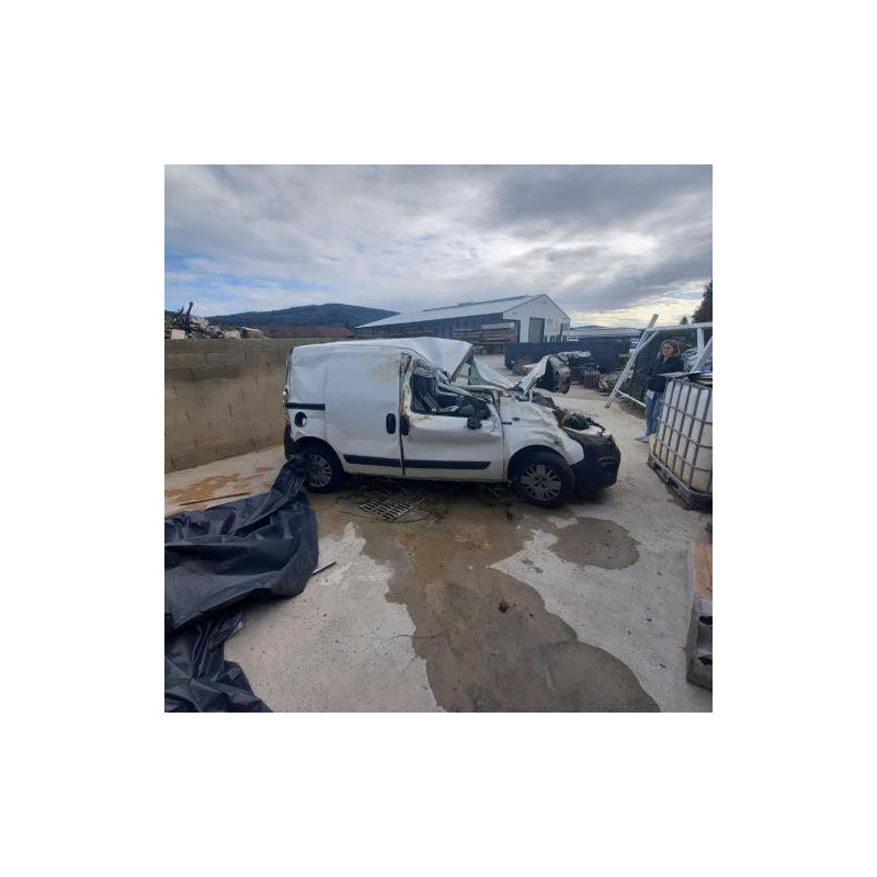 Serrure de porte de coffre gauche FIAT FIORINO 3 PHASE 2 d’occasion