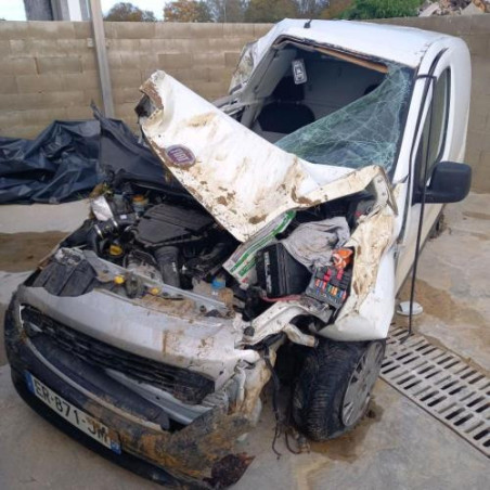 Serrure de porte de coffre gauche FIAT FIORINO 3 PHASE 2 d’occasion