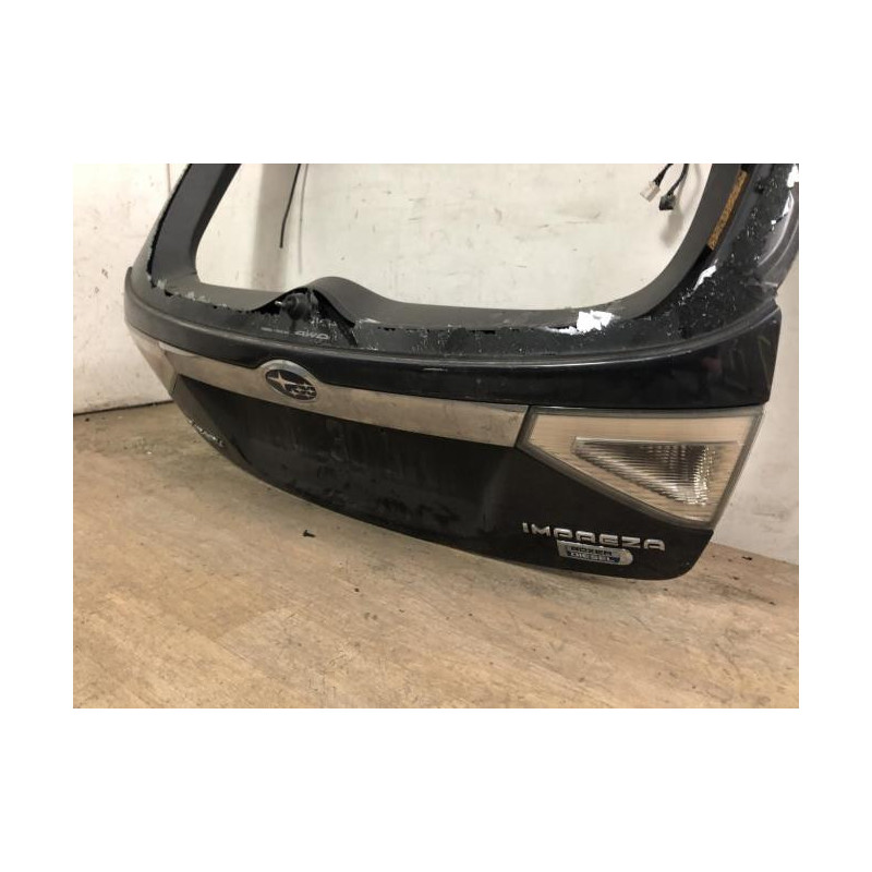 Malle/Hayon arriere SUBARU IMPREZA 2 d’occasion