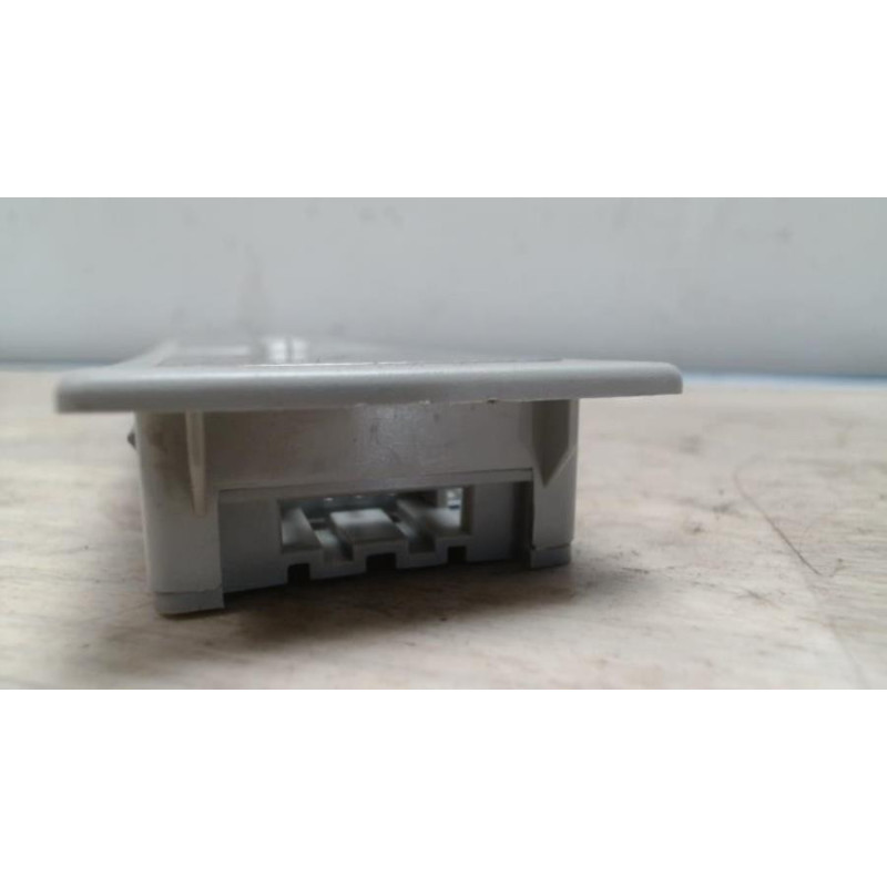 Eclairage de plafonnier VOLKSWAGEN POLO 5 PHASE 2 d’occasion