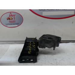 Support moteur droit RENAULT  d’occasion