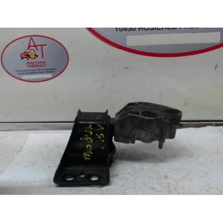Support moteur droit RENAULT  d’occasion