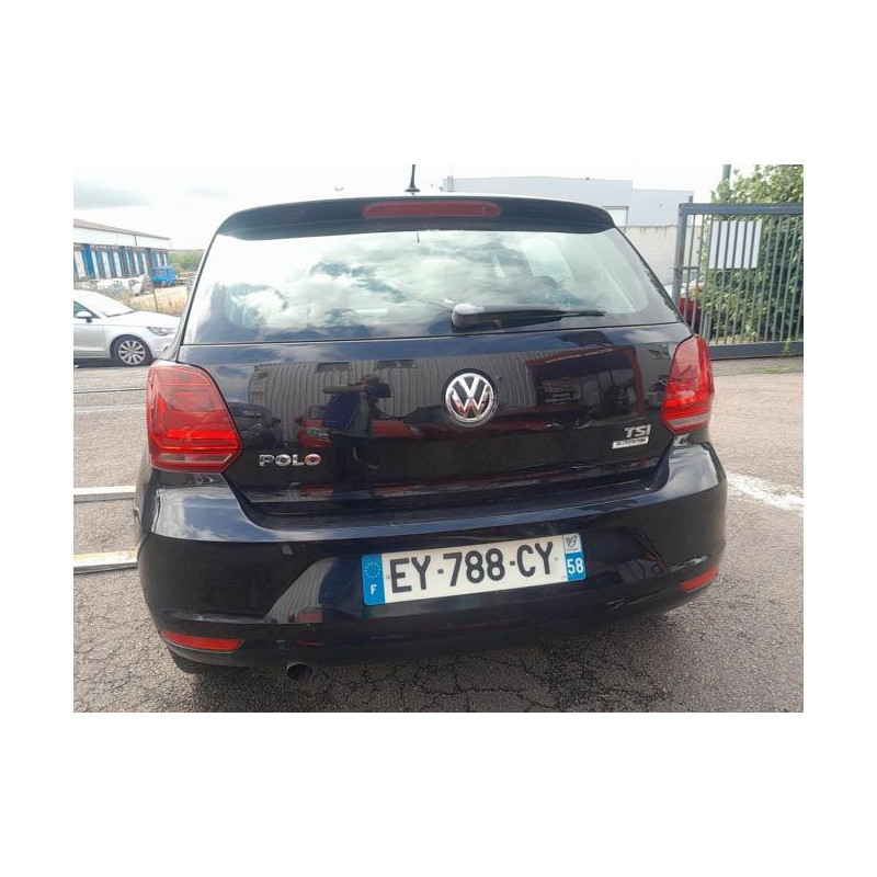 Moulure de pare choc arriere VOLKSWAGEN POLO 5 PHASE 2 d’occasion