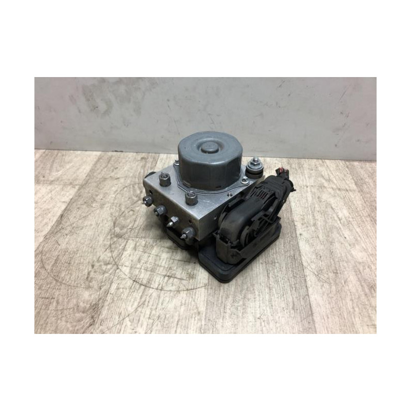 Bloc ABS (freins anti-blocage) RENAULT CAPTUR 1 PHASE 1 d’occasion