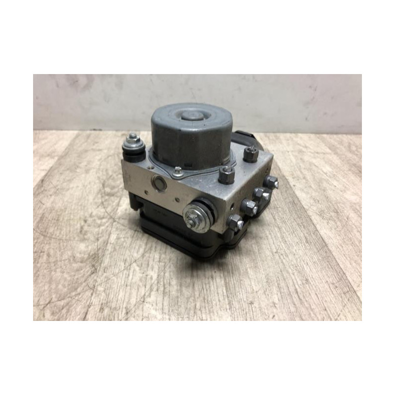 Bloc ABS (freins anti-blocage) RENAULT CAPTUR 1 PHASE 1 d’occasion