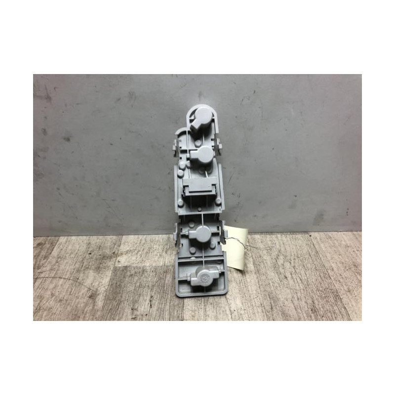 Platine feu arriere gauche AUDI A2 d’occasion