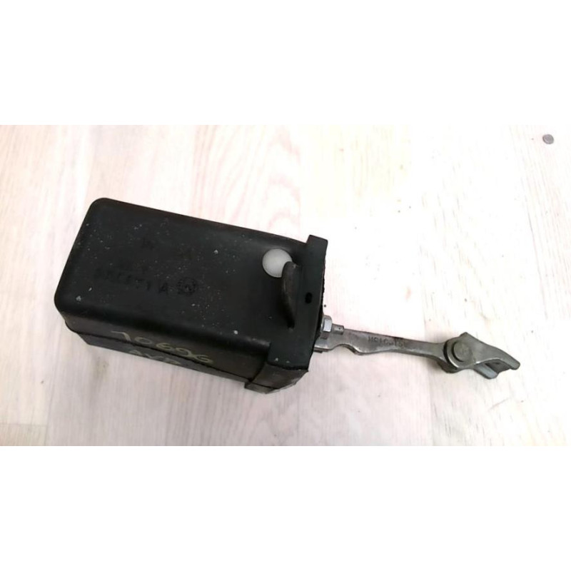 Tirant de porte avant droit PEUGEOT 307 PHASE 2 CABRIOLET d’occasion