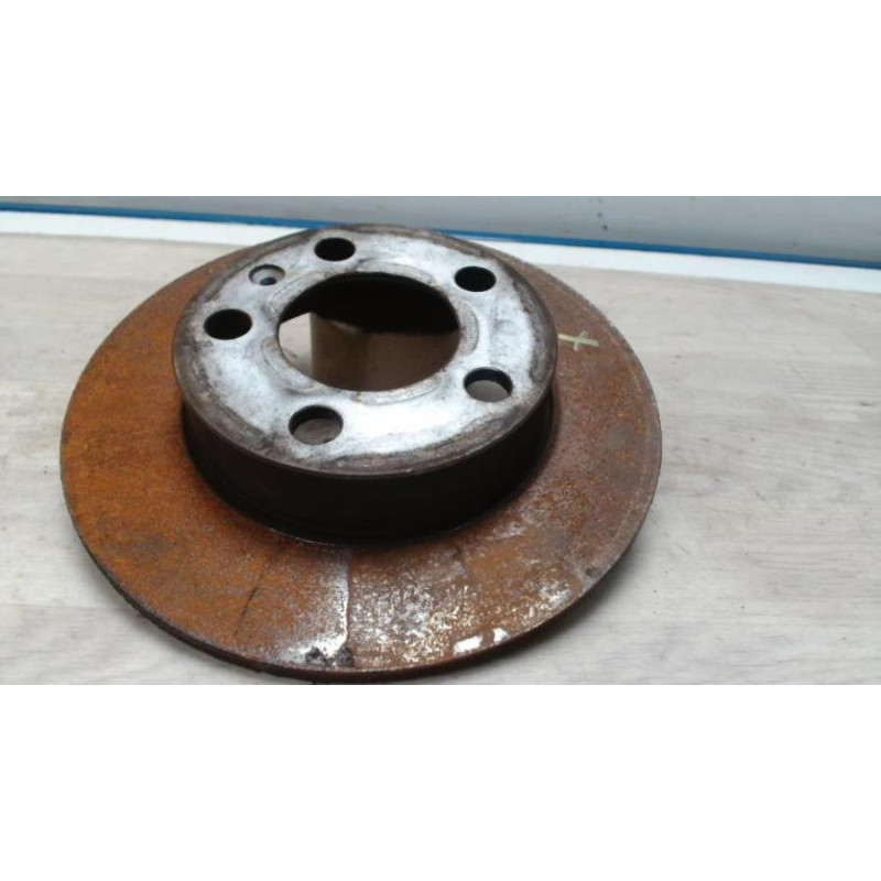 Disque arriere gauche (freinage) VOLKSWAGEN POLO 5 PHASE 2 d’occasion