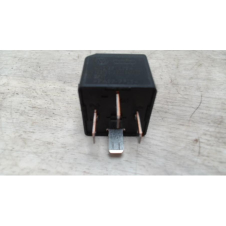 Relais electrique VOLKSWAGEN POLO 5 PHASE 2 d’occasion