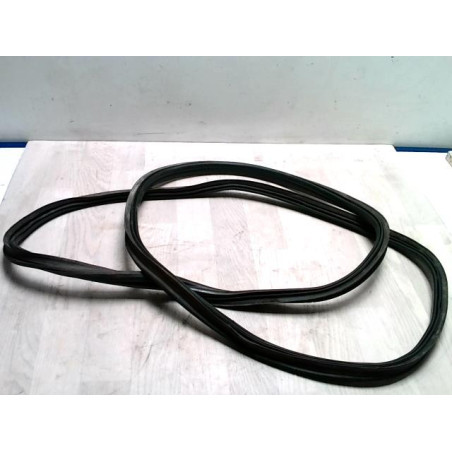 Joint de coffre VOLKSWAGEN POLO 5 PHASE 2 d’occasion