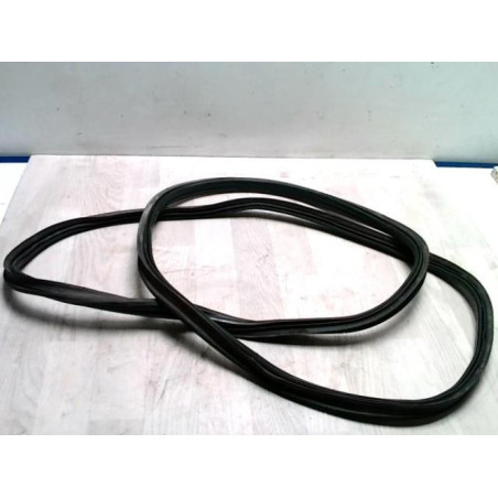 Joint de coffre VOLKSWAGEN POLO 5 PHASE 2 d’occasion