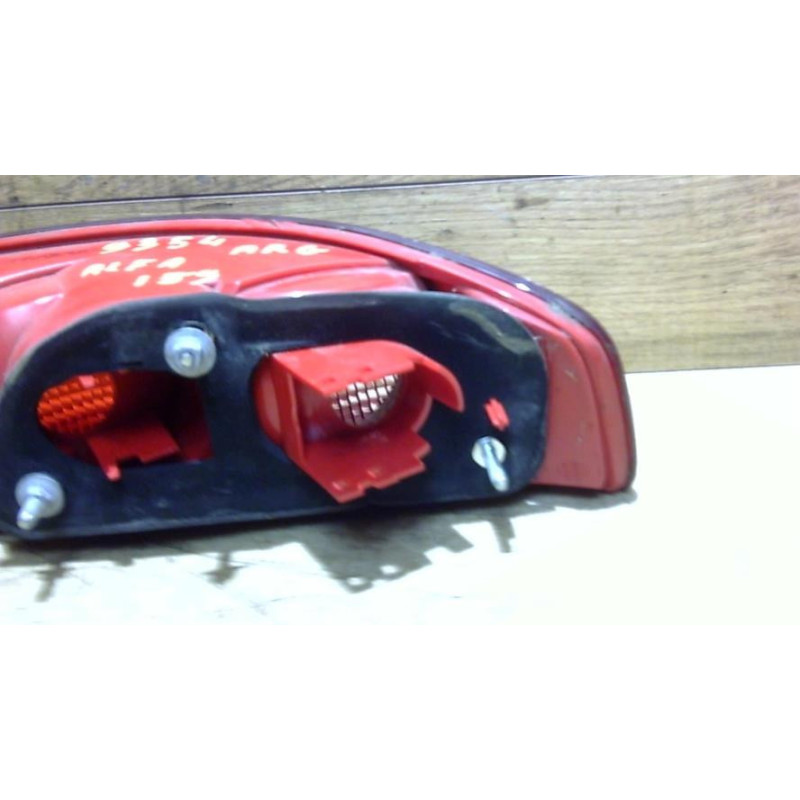 Feu arriere principal gauche (feux) ALFA ROMEO 159 BREAK d’occasion