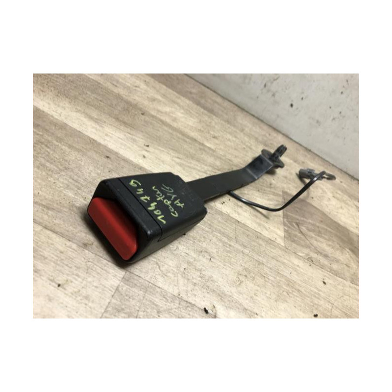 Attache ceinture avant gauche RENAULT CAPTUR 1 PHASE 1 d’occasion