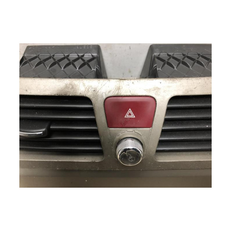 Aerateur tableau de bord CITROEN C4 PICASSO 1 d’occasion