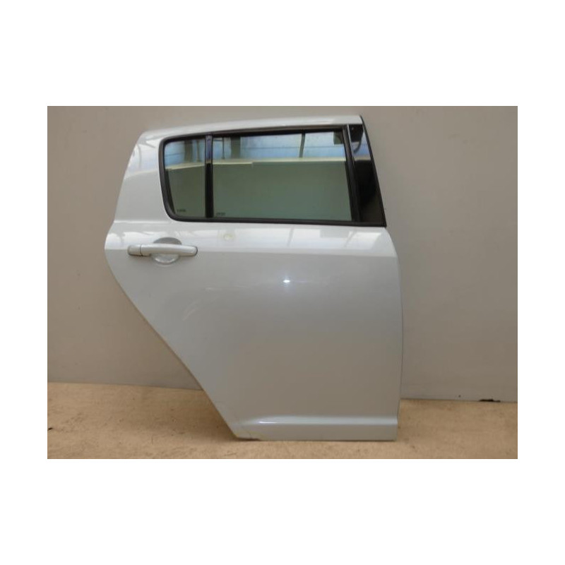 Porte arriere droit SUZUKI SWIFT 3 d’occasion