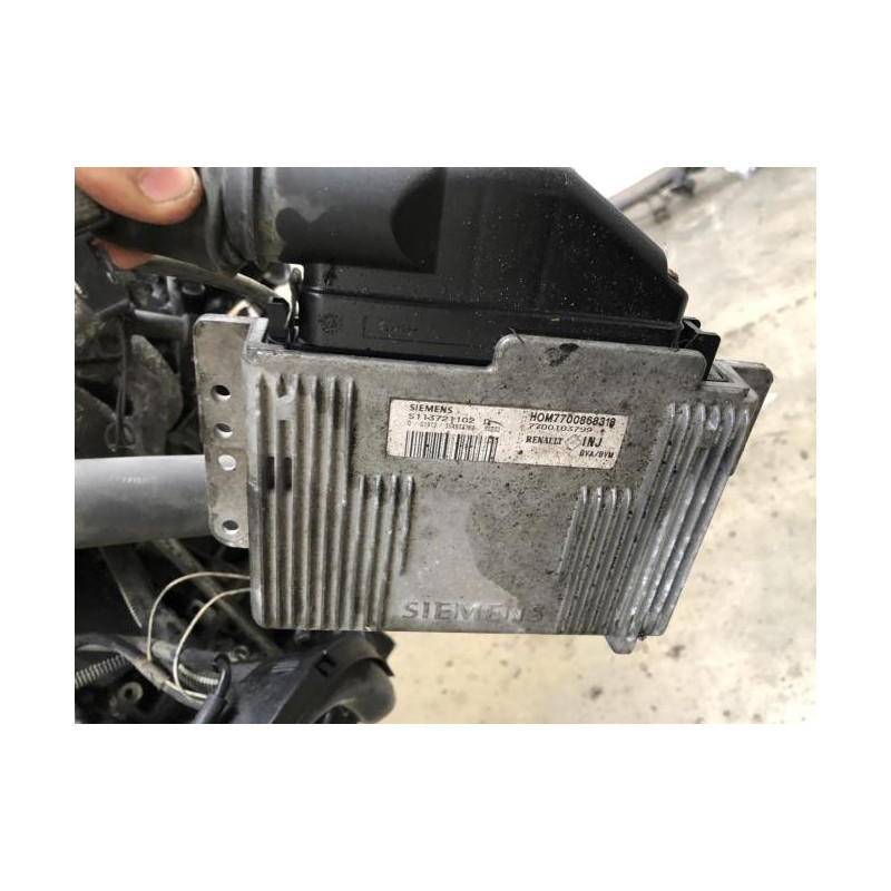 Moteur RENAULT SAFRANE PHASE 2 d’occasion