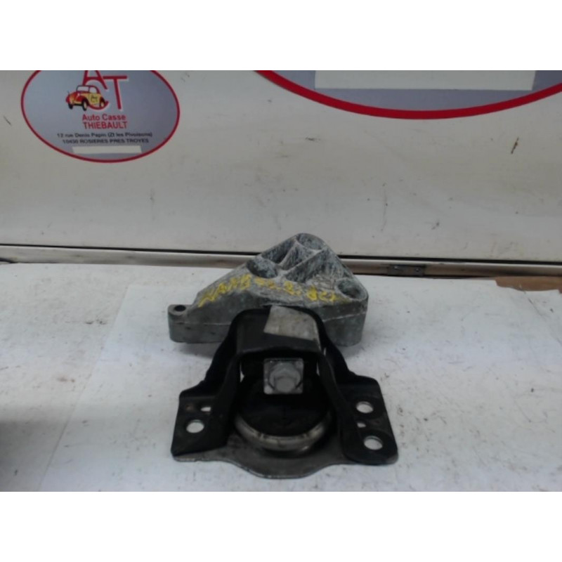 Support moteur droit RENAULT  d’occasion