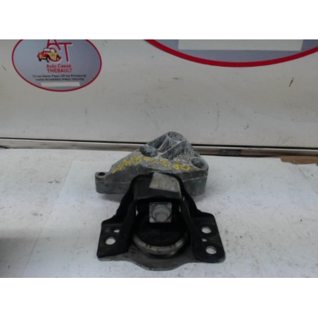 Support moteur droit RENAULT  d’occasion
