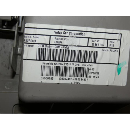Panneau de porte avant droit VOLVO C 70 2 PHASE 1 CABRIOLET d’occasion