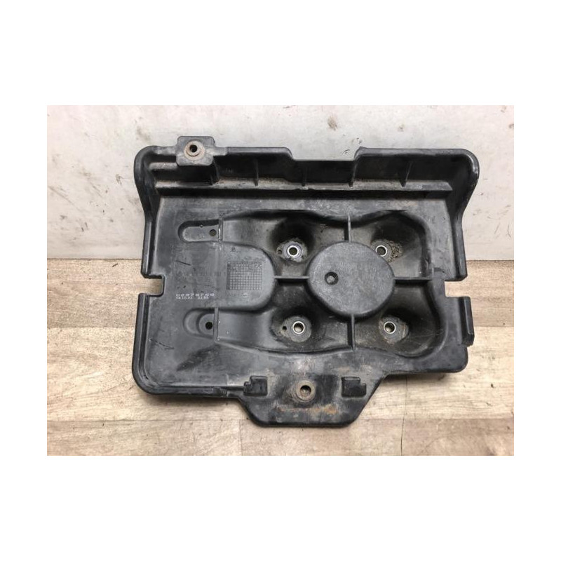 Coffre à batterie VOLKSWAGEN GOLF 4 d’occasion