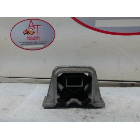 Support moteur droit RENAULT TWINGO II PHASE 1 d’occasion