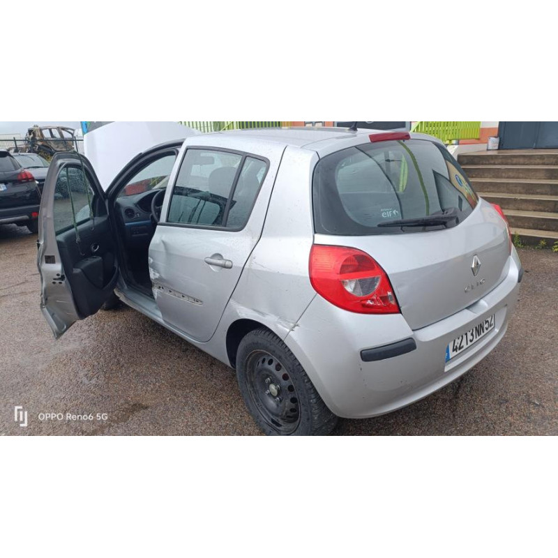Platine feu arriere droit RENAULT CLIO 3 PHASE 1 d’occasion