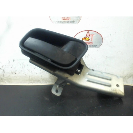 Poignee interieur avant droit CITROEN NEMO 1.3 HDI d’occasion