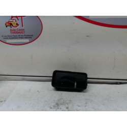 Poignee interieur avant gauche FORD TRANSIT CHASSIS CABINE 1994 d’occasion