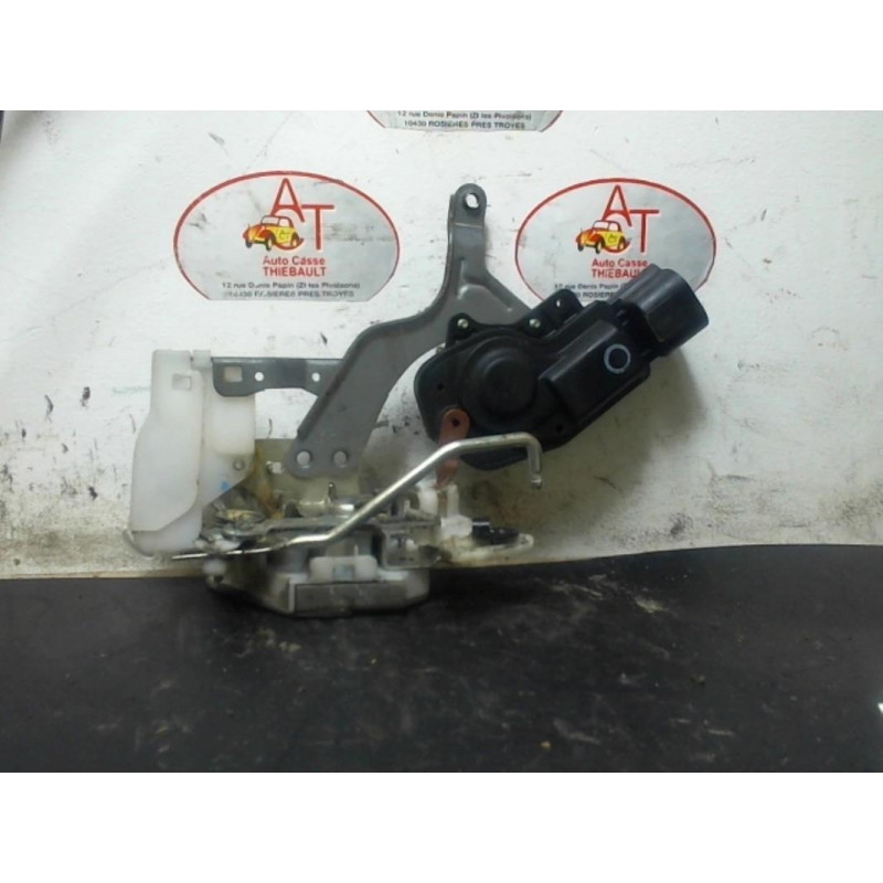 Serrure avant droit PEUGEOT 107 PHASE 1 d’occasion