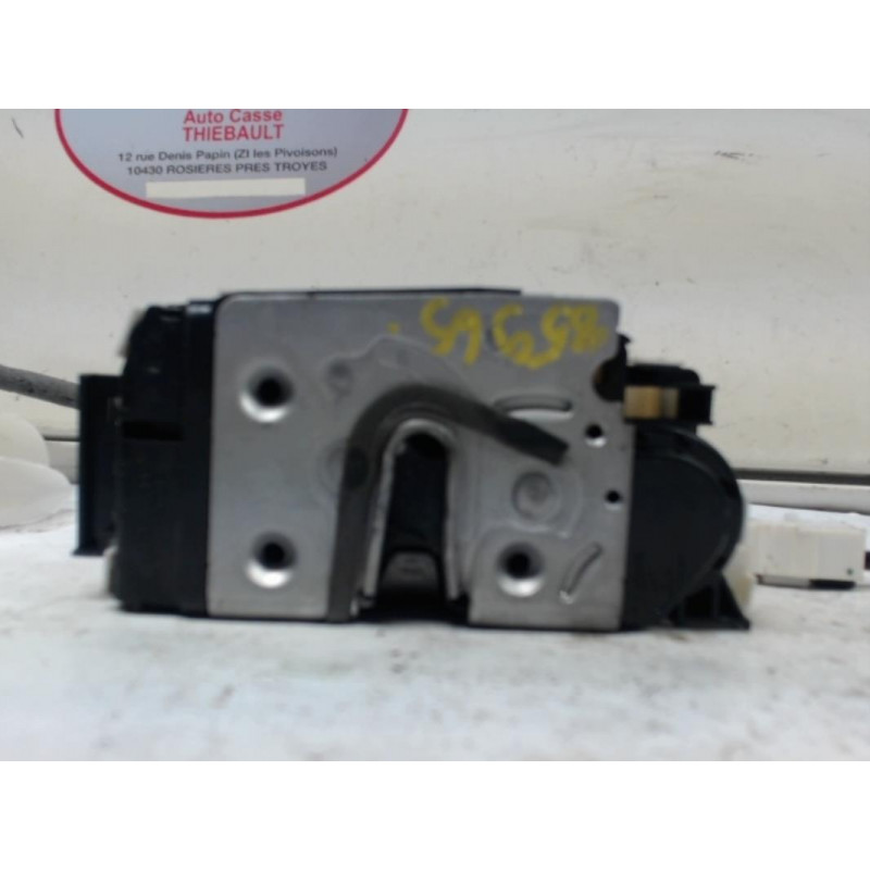 Serrure avant droit MERCEDES SPRINTER FGN (906) d’occasion
