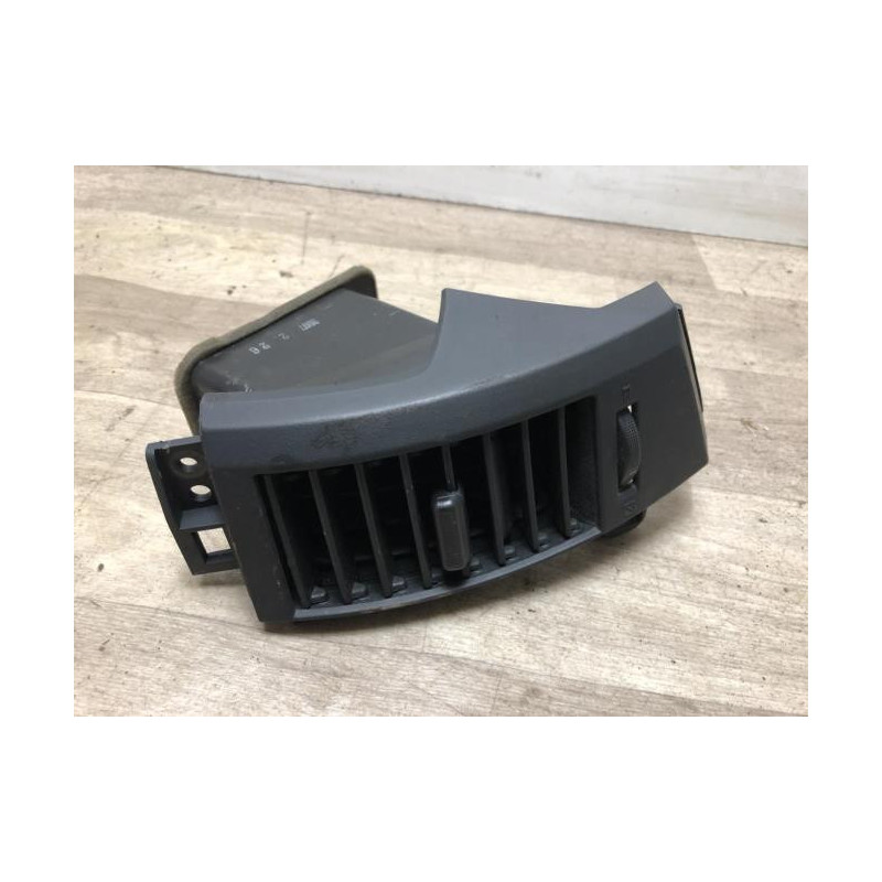 Aerateur tableau de bord MAZDA 5 1 PHASE 1 d’occasion