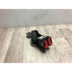 Attache ceinture arriere droit RENAULT SAFRANE PHASE 2 d’occasion