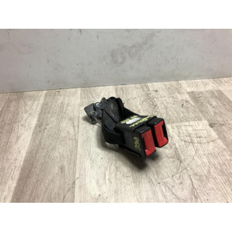 Attache ceinture arriere droit RENAULT SAFRANE PHASE 2 d’occasion
