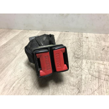 Attache ceinture arriere droit RENAULT SAFRANE PHASE 2 d’occasion