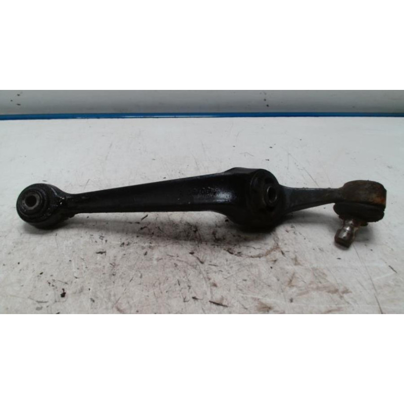 Bras de suspension superieur avant droit PEUGEOT 205 PHASE 2 d’occasion