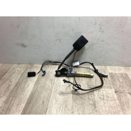 Attache ceinture avant gauche RENAULT SAFRANE PHASE 2 d’occasion