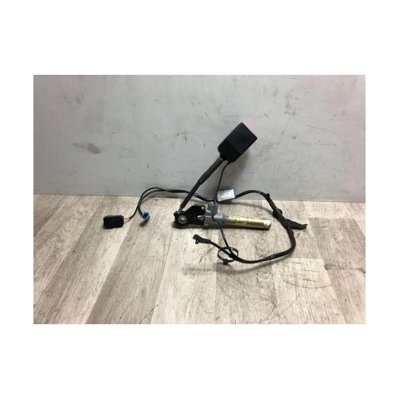 Attache ceinture avant gauche RENAULT SAFRANE PHASE 2 d’occasion