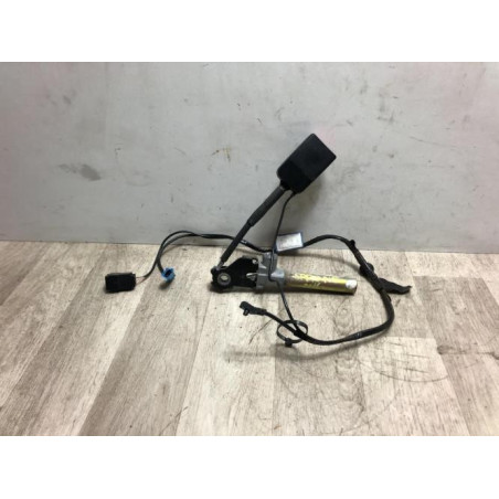 Attache ceinture avant gauche RENAULT SAFRANE PHASE 2 d’occasion