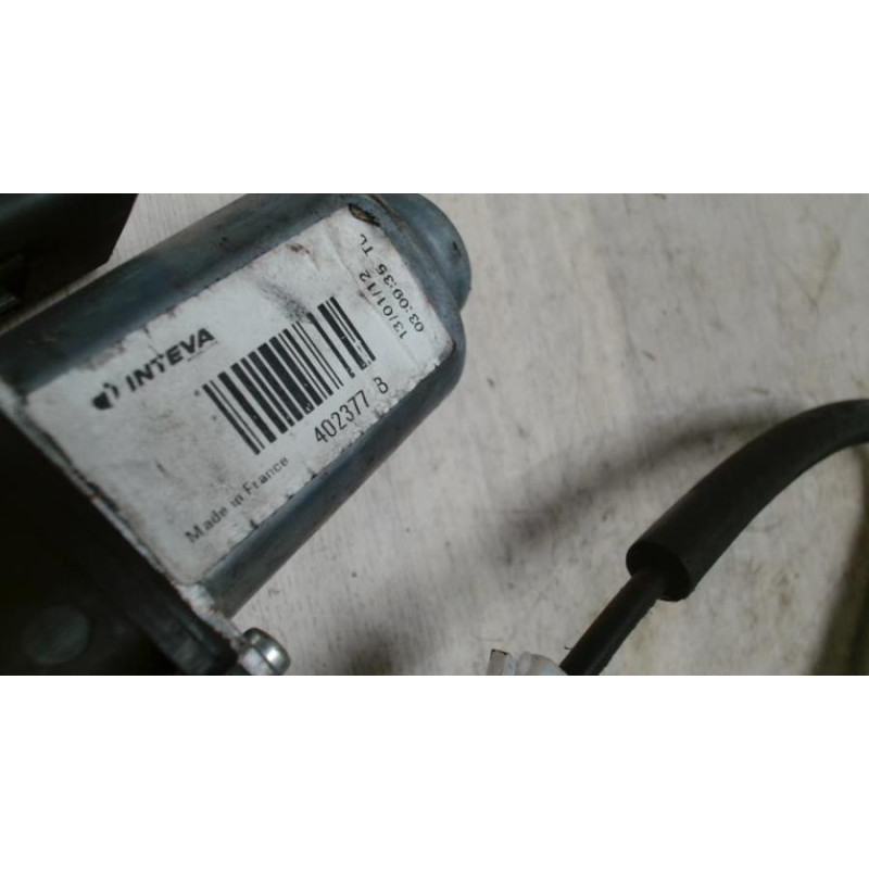 Leve vitre electrique avant gauche NISSAN NOTE 1 PHASE 2 d’occasion