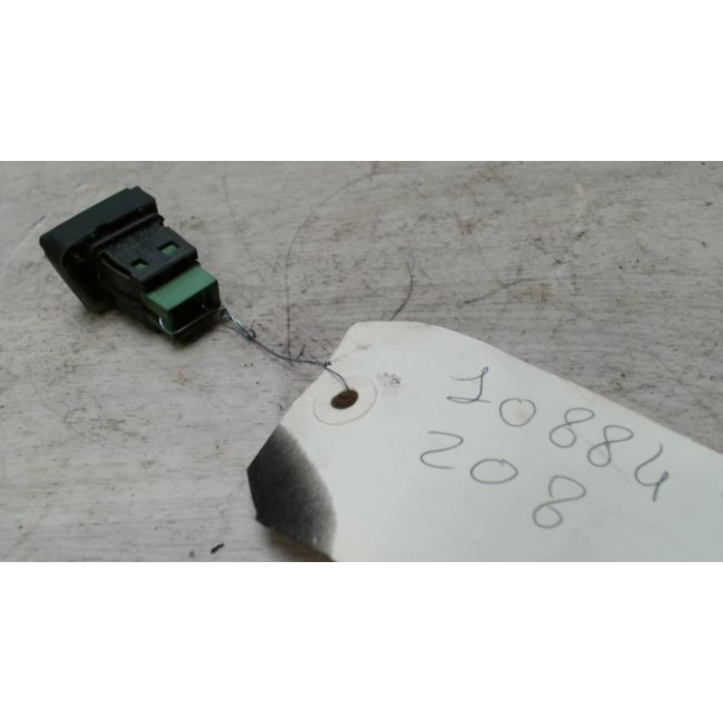 Commande de fermeture centralisee PEUGEOT 208 1 PHASE 1 d’occasion