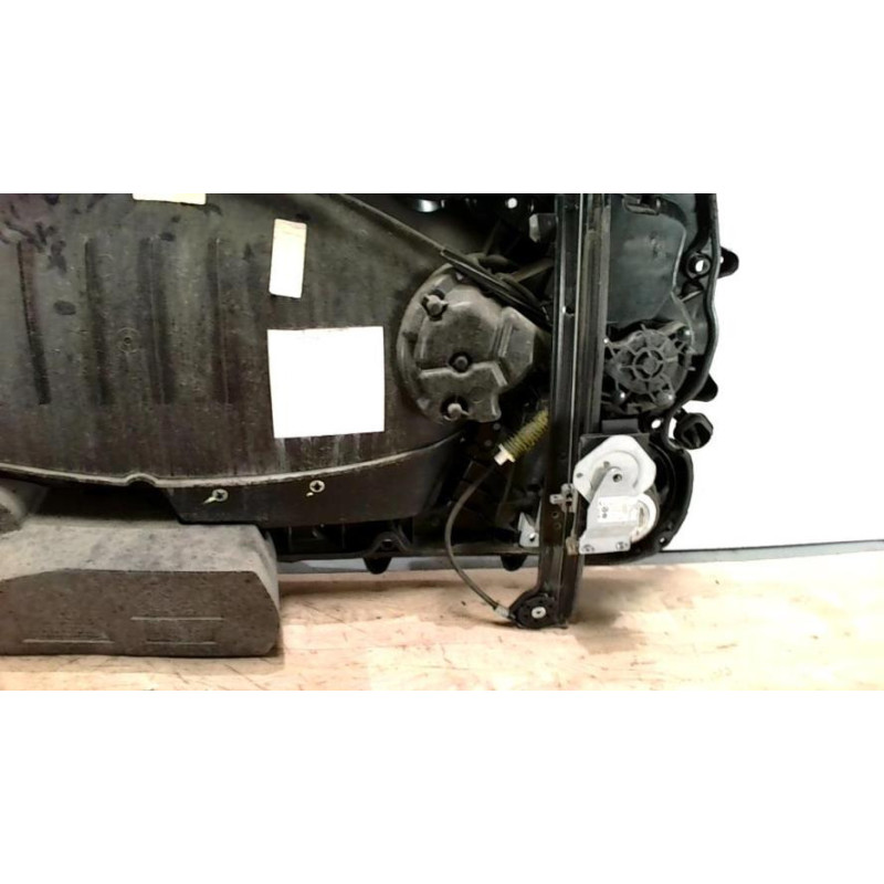 Panneau de porte avant droit MINI MINI 2 R56 PHASE 1 d’occasion