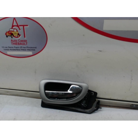 Poignee interieur avant droit PEUGEOT 307 HDI d’occasion