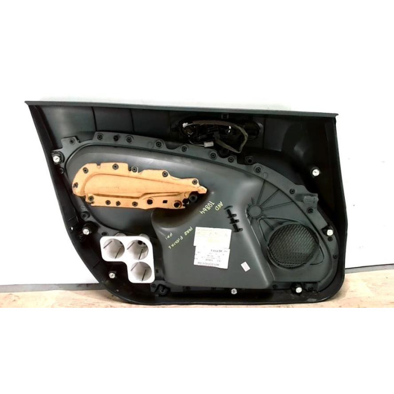 Panneau de porte avant droit FORD FIESTA 6 PHASE 1 d’occasion