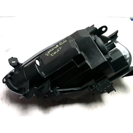 Optique avant principal droit (feux)(phare) FIAT GRANDE PUNTO d’occasion