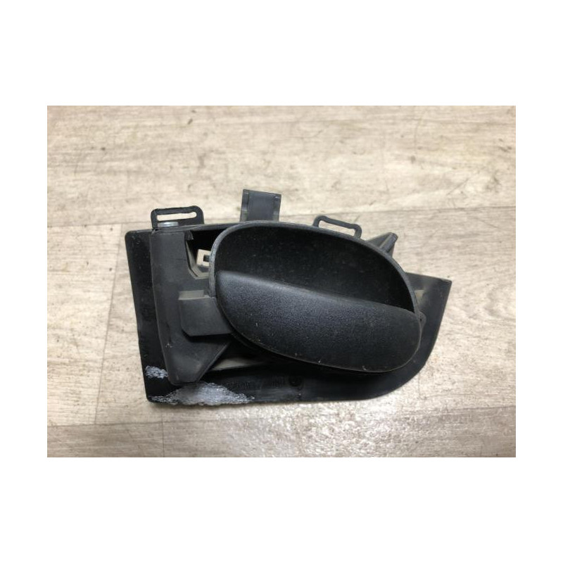 Poignee interieur arriere gauche PEUGEOT 206+ d’occasion