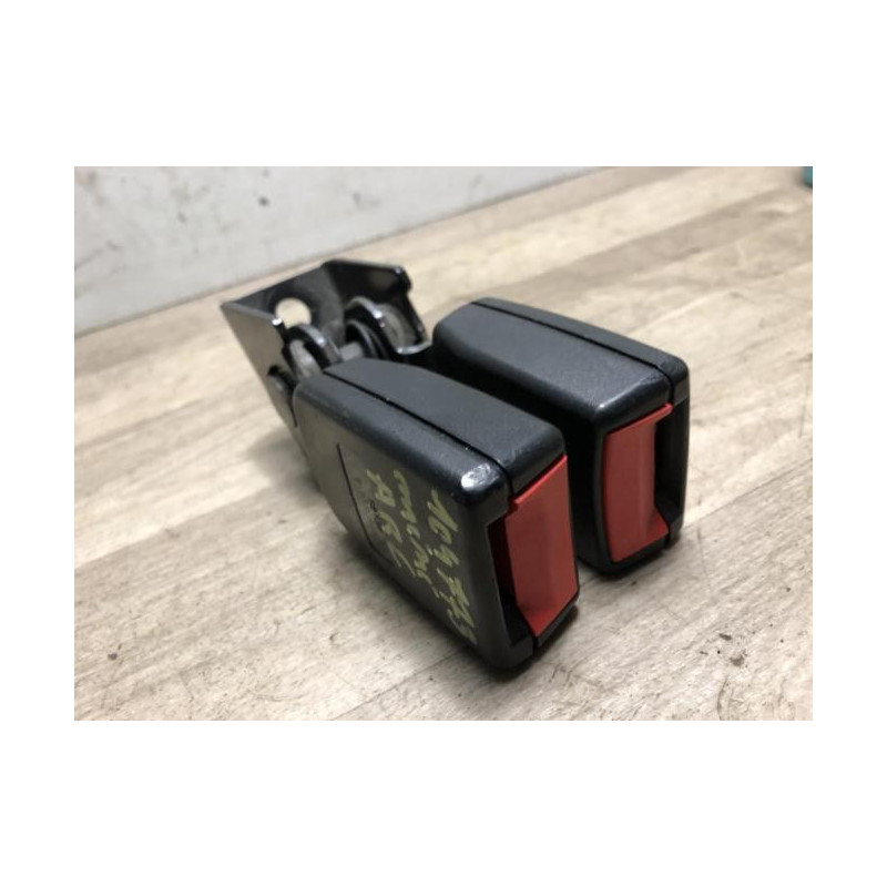 Attache ceinture arriere gauche MINI MINI 1 R50/R53 PHASE 1 d’occasion